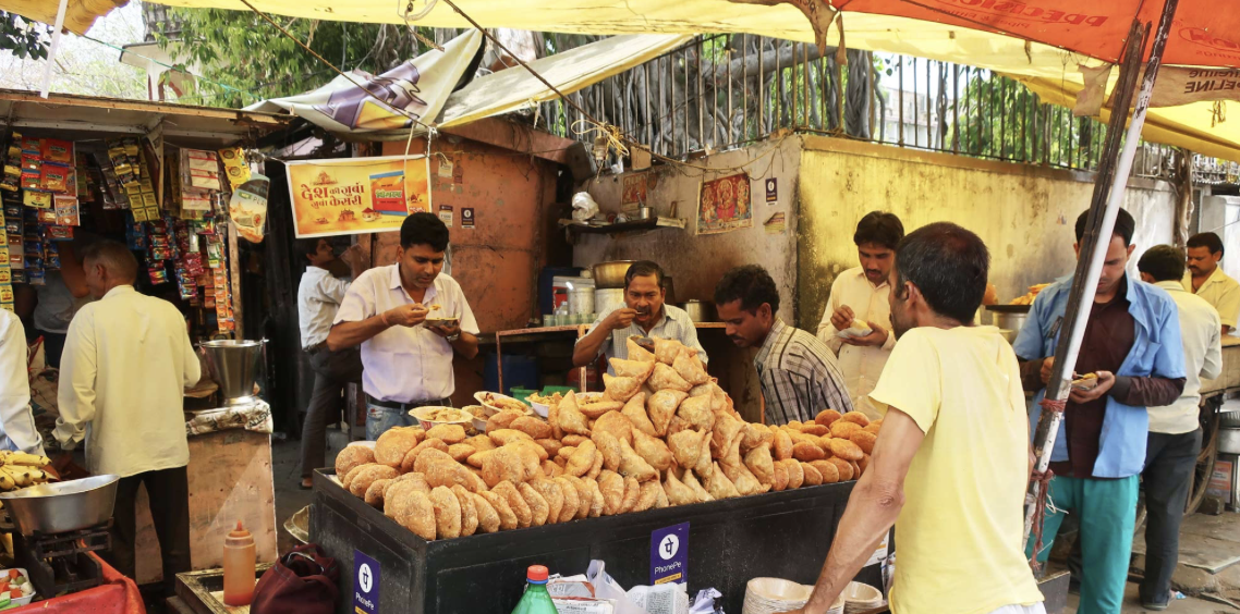 Street food tour tuk-tuk